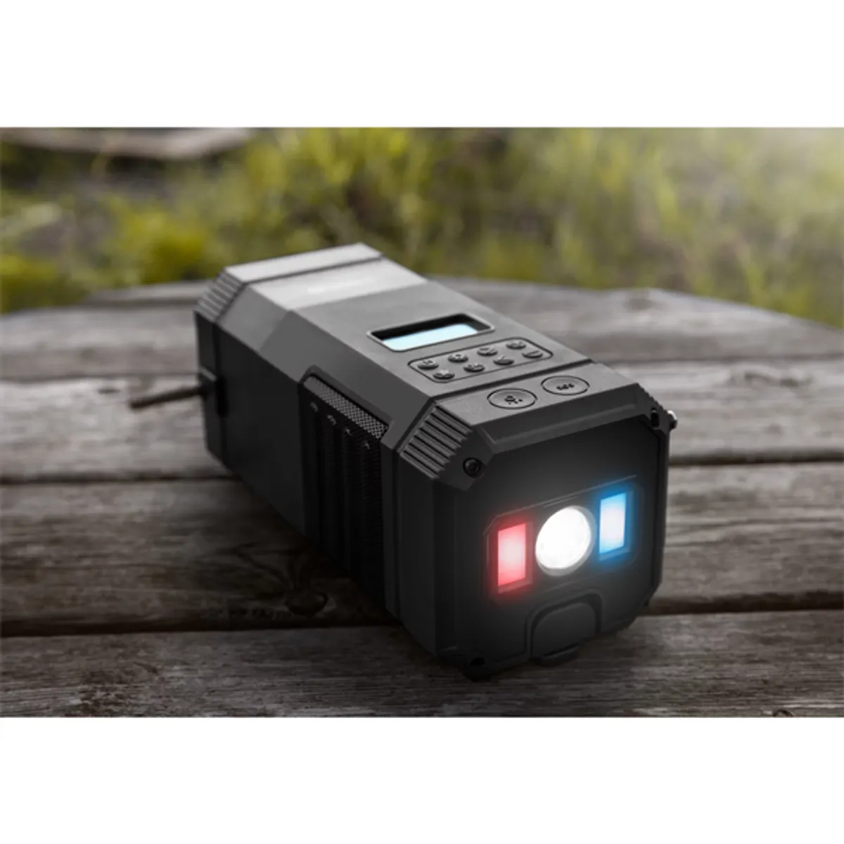 SANDBERG 420-90 Survivor Lantern All-in1 10000 mAh IPX5 Bluetooth 5.0 DAB rádió FM USB-C USB-A pass-through #7