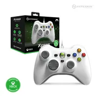 HYPERKIN M01368-WH Xenon vezetékes kontroller Xbox Series X|S, One, Windows 10 és 11, 3,5 mm fejhallgató jack, leválasztható USB-C kábel, rezgés