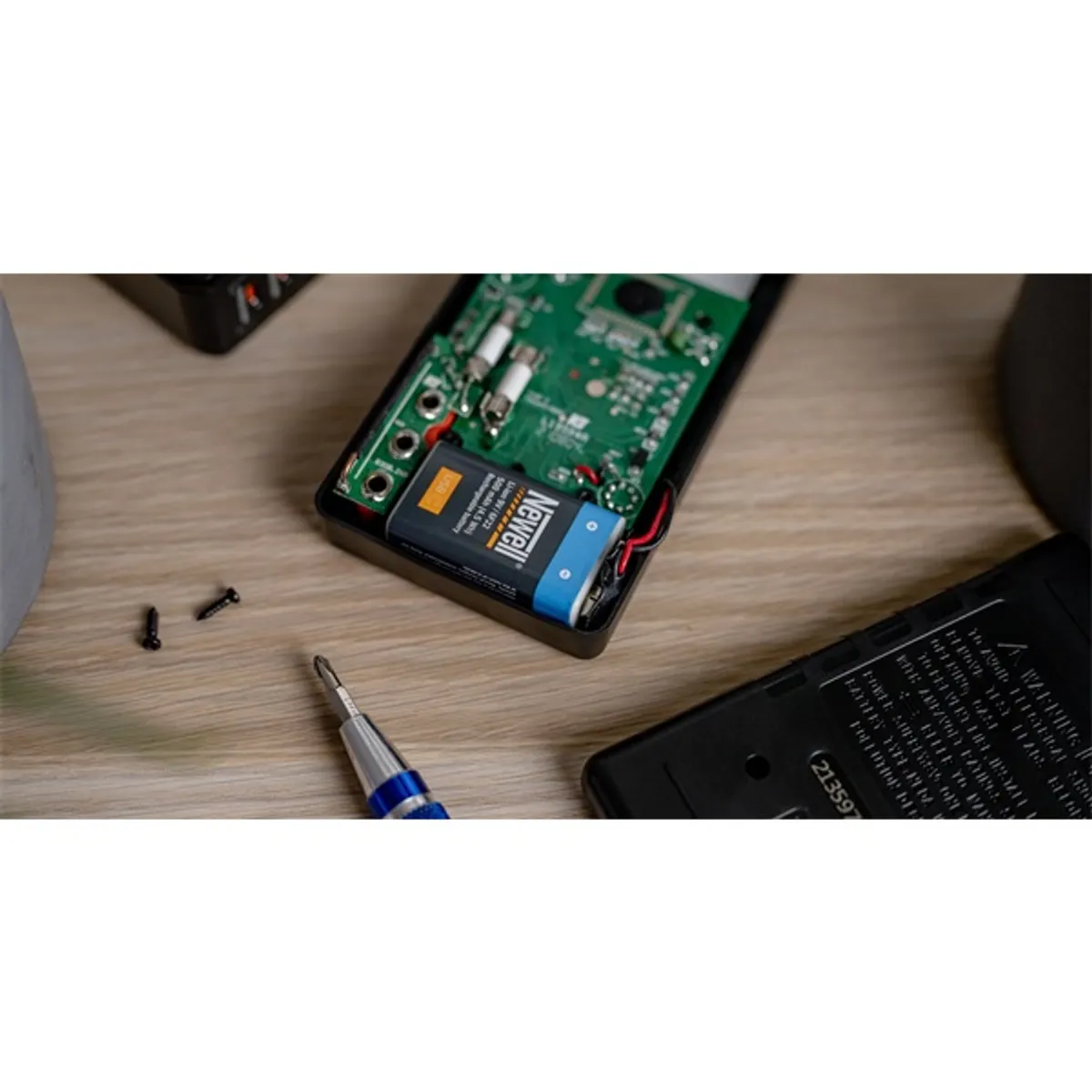 Newell NL3465 9V USB-C akkumulátor 500 mAh beépített USB-C port USB-A kábel tartozék 40 hónap garancia 1200 töltési ciklus #9