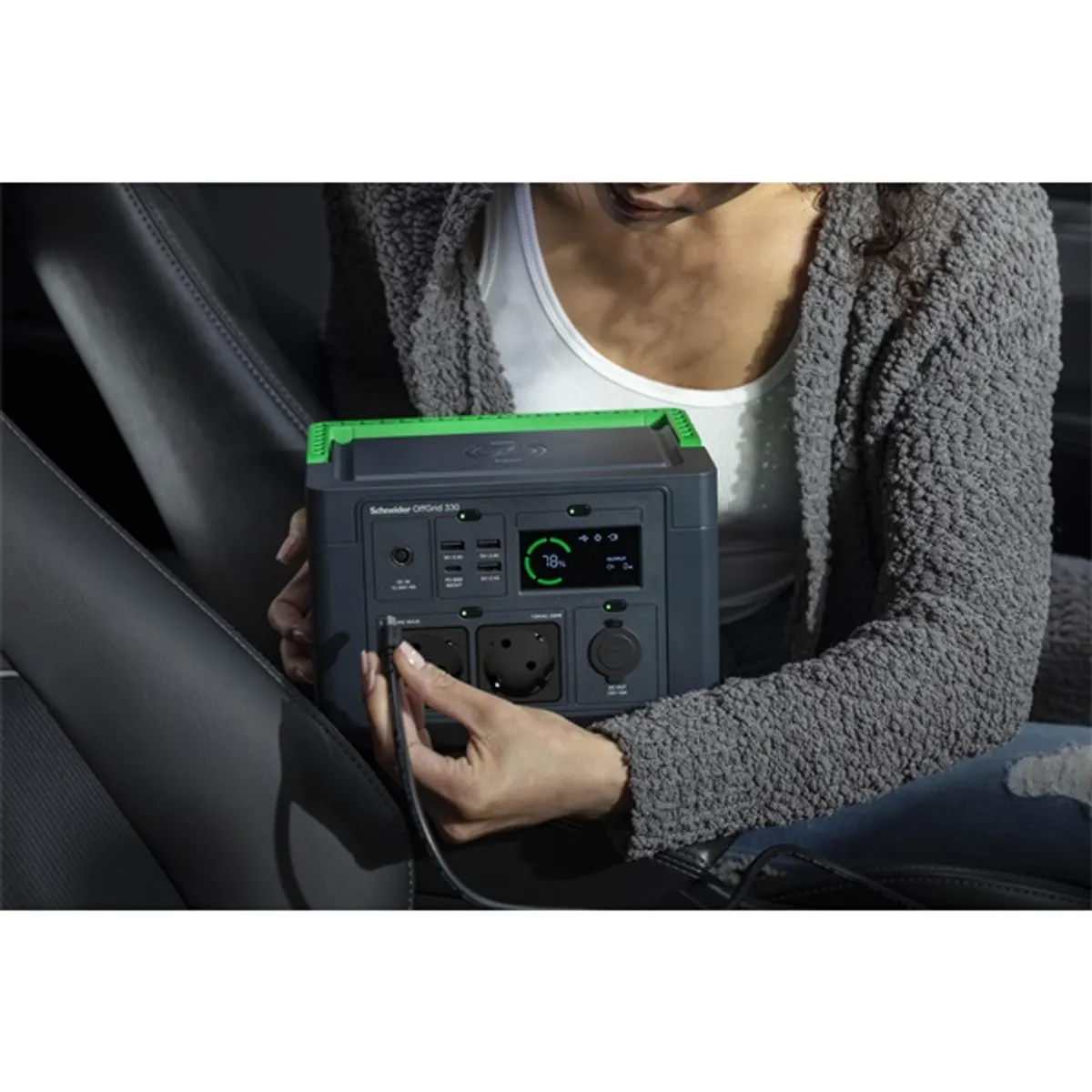 APC PPS330-GR OffGrid 330 Li-ion 332 Wh 2x Schuko szinuszhullám LCD USB-C 60W USB-A 5V 2.4A vezeték nélküli töltő autós DC 12V-10A #4
