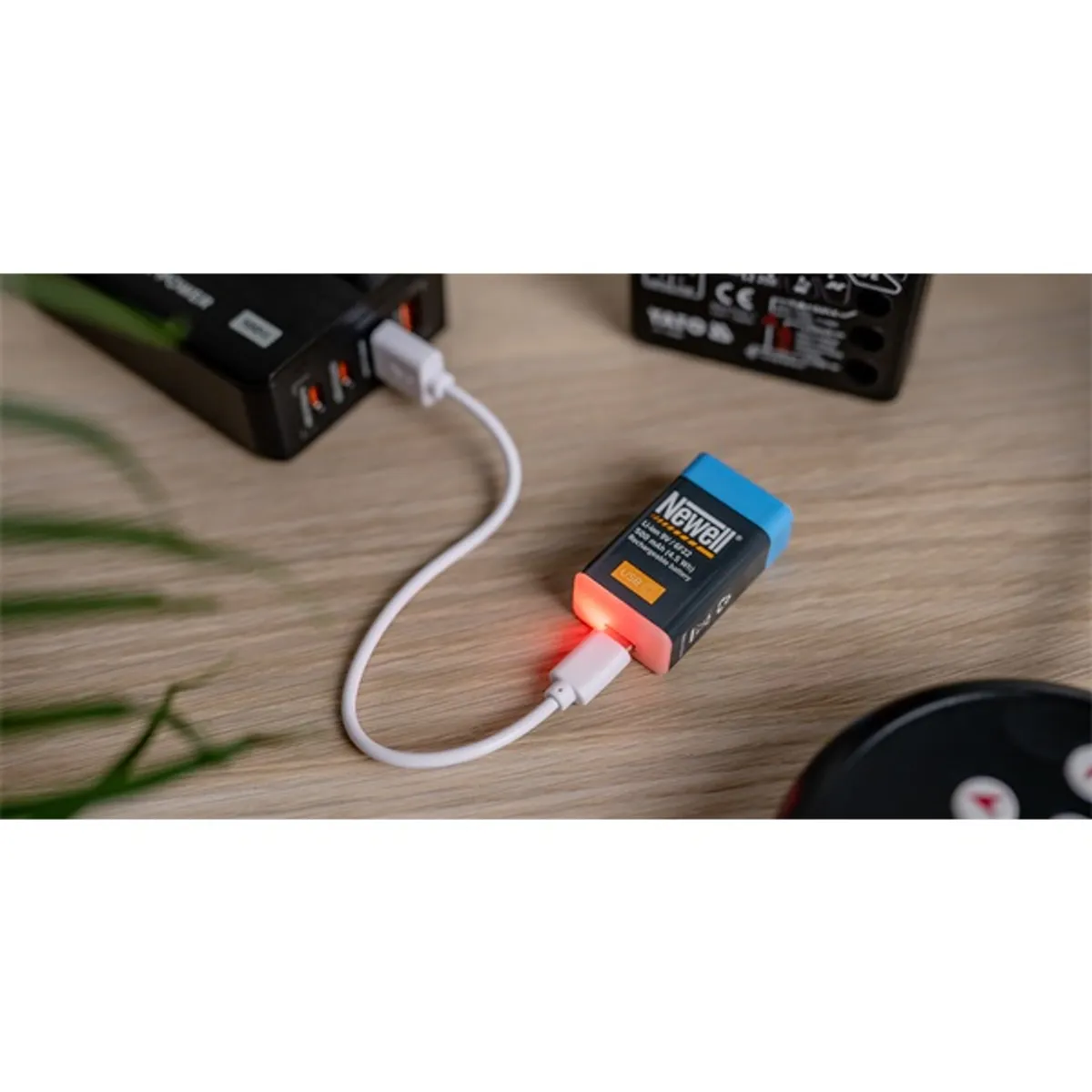 Newell NL3465 9V USB-C akkumulátor 500 mAh beépített USB-C port USB-A kábel tartozék 40 hónap garancia 1200 töltési ciklus #7