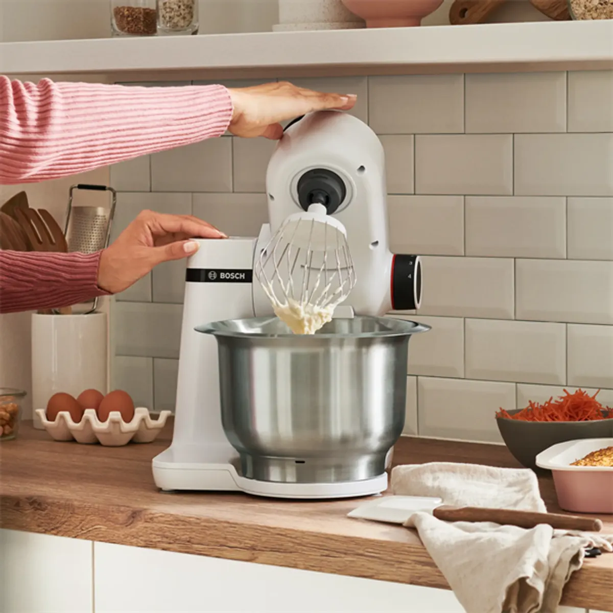 BOSCH MUMS2EW00 konyhai robotgép 700 W, 4 fokozat, Multi-motion-drive, 3,8 l nemesacél tál #2
