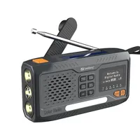SANDBERG 421-17 Survivor DAB rádió All-in-1 4500 mAh powerbank, Bluetooth 5.0, napelemmel tölthető, kézi hajtás, zseblámpa 1,5 W