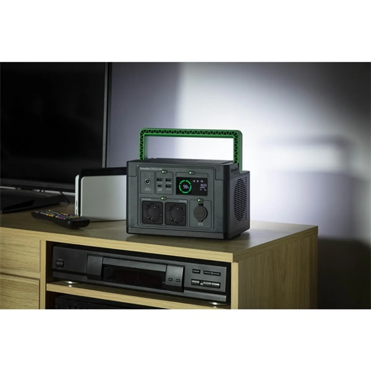APC PPS330-GR OffGrid 330 Li-ion 332 Wh 2x Schuko szinuszhullám LCD USB-C 60W USB-A 5V 2.4A vezeték nélküli töltő autós DC 12V-10A #3
