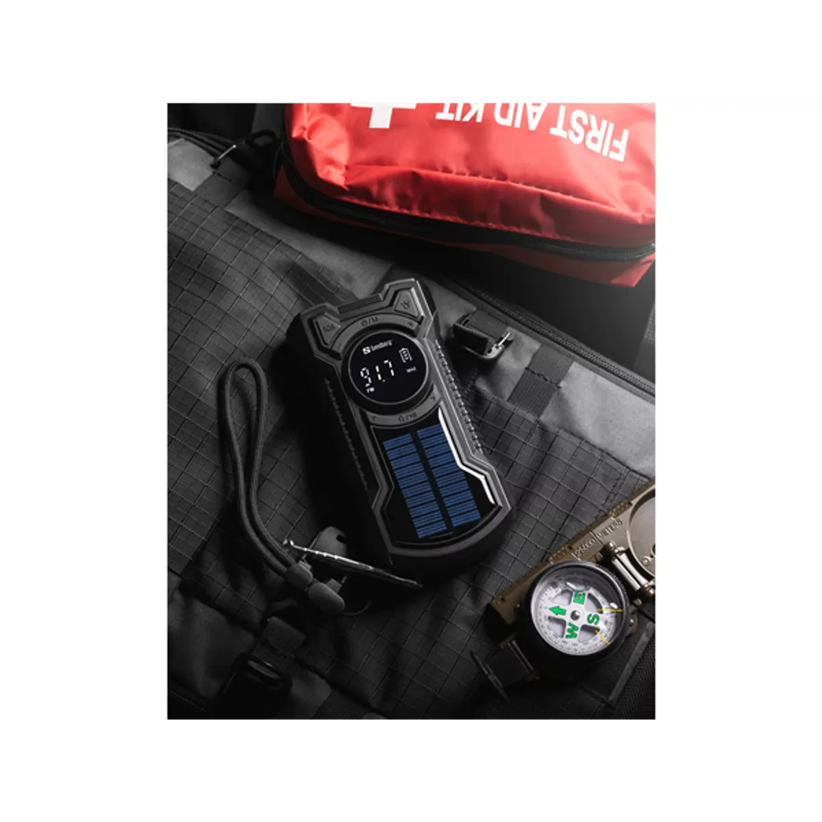 SANDBERG 421-03 Survivor radio all-in-1 5000 mAh powerbank AM FM bluetooth hangszóró napelemes töltés és kézi hajtás #6