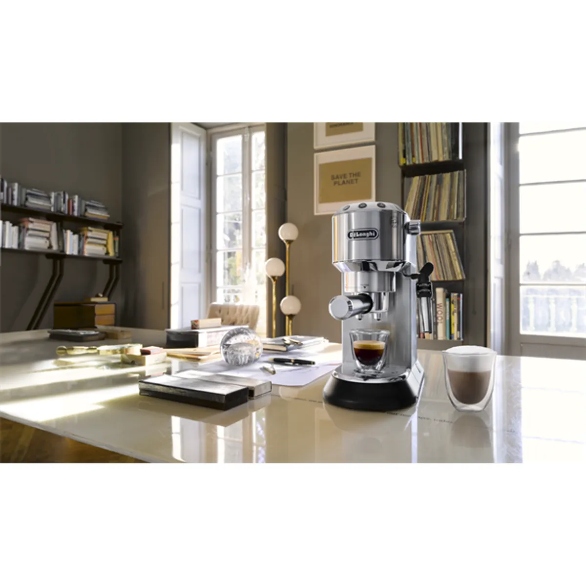 DELONGHI EC685.M Dedica Style 15 bar nyomás Thermoblock tejhabosító 1-2 csésze ESE podok 15 cm széles fém test #7